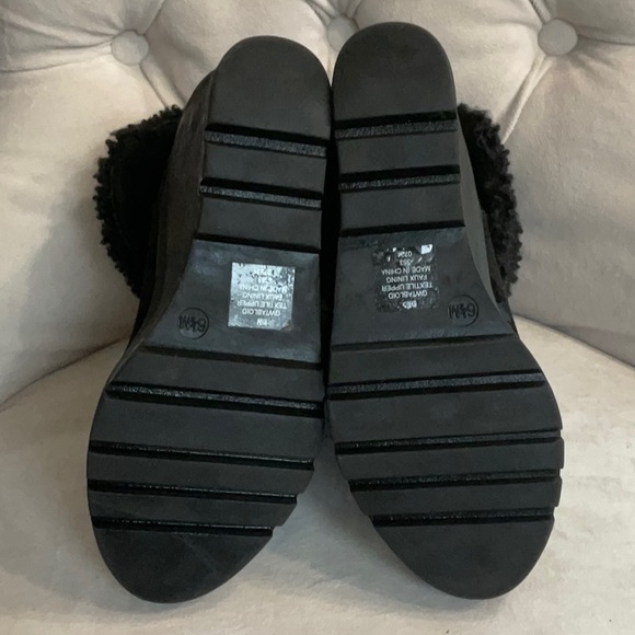 Guess Black Suede Winter Ankle Boots Size 6.5 - Picture 8 of 8